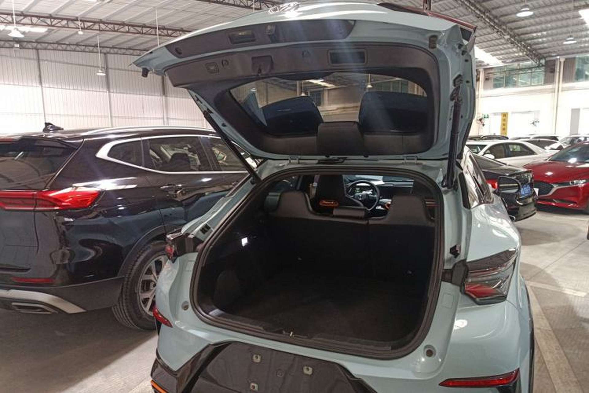 Used CHANGAN UNI-T 2022 2.0T Sport Edition Flagship Version Trunk