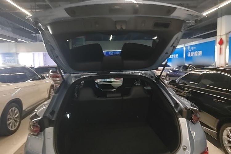 Used CHANGAN UNI-T 2022 2.0T Prestige Version Trunk