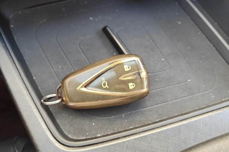 Used CHANGAN UNI-T 2022 1.5T Prestige Version Vehicle Key