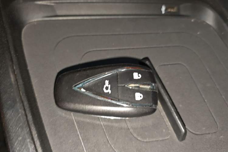 Used CHANGAN UNI-T 2022 1.5T Sport Edition Flagship Version Vehicle Key