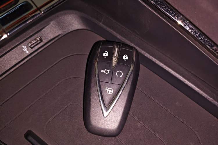 Used CHANGAN UNI-T 2022 1.5T Sport Edition Flagship Version Vehicle Key