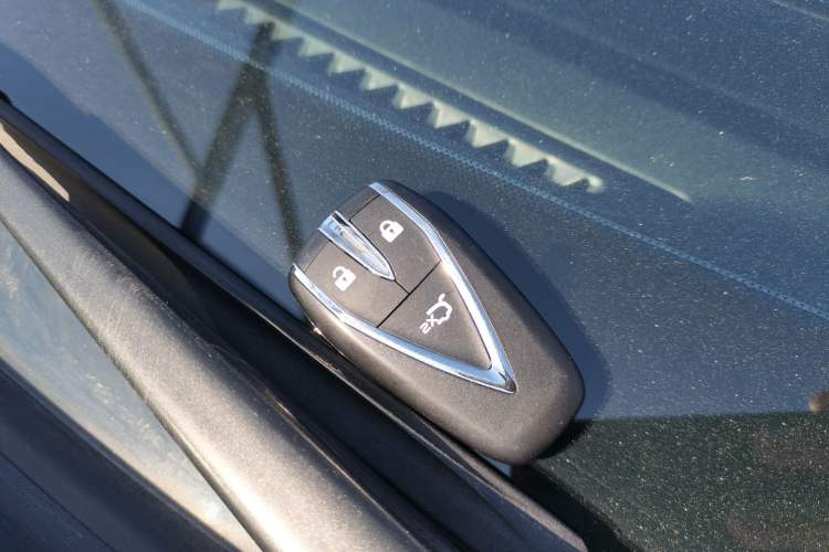 Used CHANGAN UNI-T 2022 1.5T Sport Edition Premium Version Vehicle Key