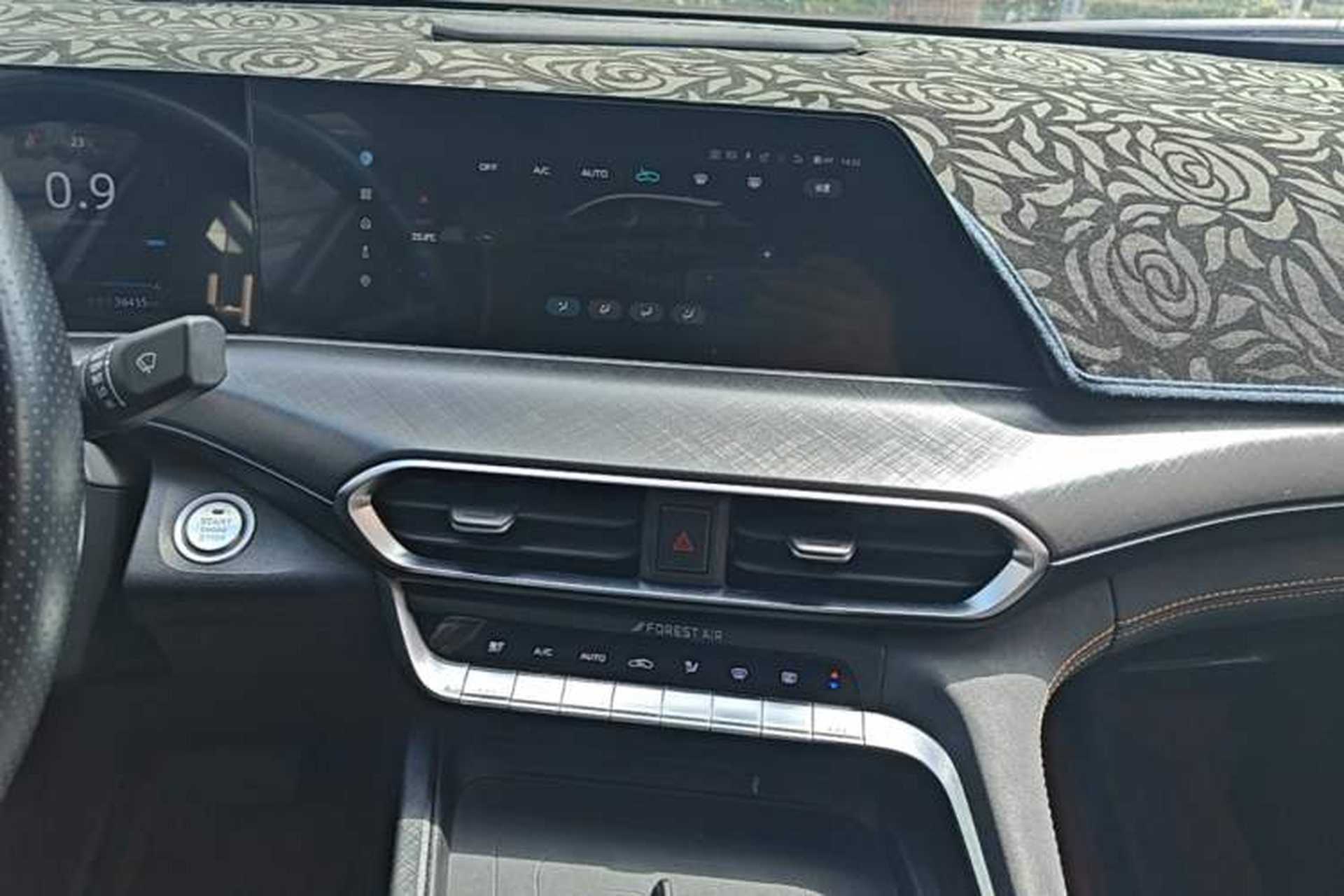 Used CHANGAN UNI-T 2022 1.5T Prestige Version Audio And AC Panel