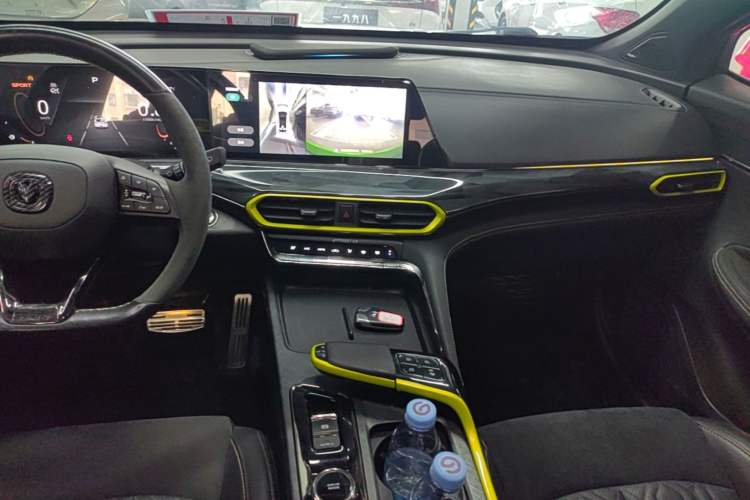 Used CHANGAN UNI-T 2022 1.5T Sport Edition Flagship Version Audio And AC Panel