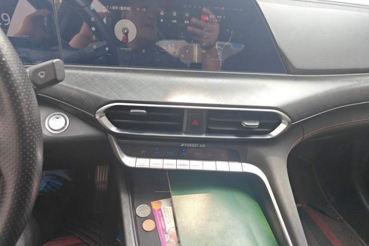 Used CHANGAN UNI-T 2022 1.5T Prestige Version Audio And AC Panel