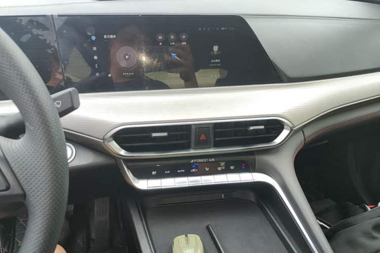 Used CHANGAN UNI-T 2022 1.5T Excellence Model Audio And AC Panel