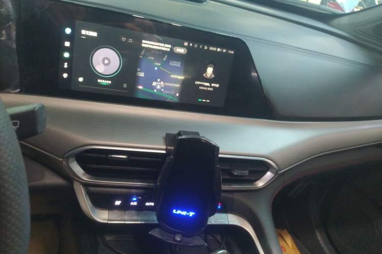 Used CHANGAN UNI-T 2022 1.5T Excellence Model Audio And AC Panel