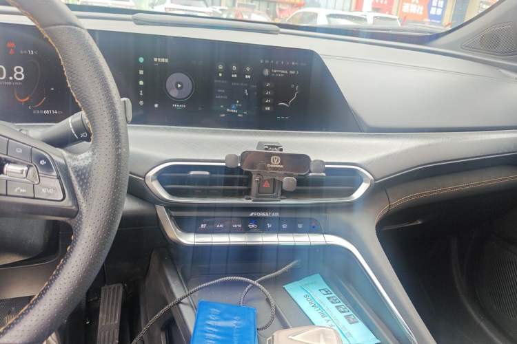 Used CHANGAN UNI-T 2022 1.5T Prestige Version Audio And AC Panel