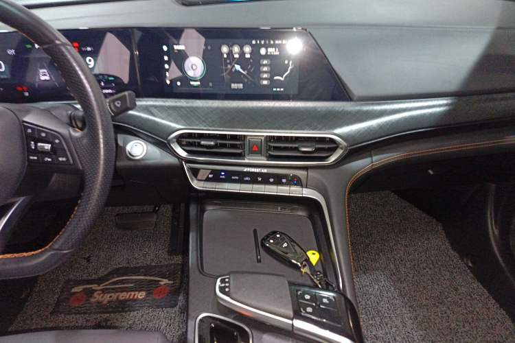 Used CHANGAN UNI-T 2022 1.5T Prestige Version Audio And AC Panel