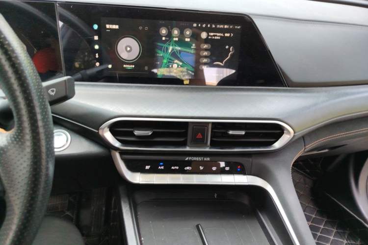 Used CHANGAN UNI-T 2022 1.5T Prestige Version Audio And AC Panel