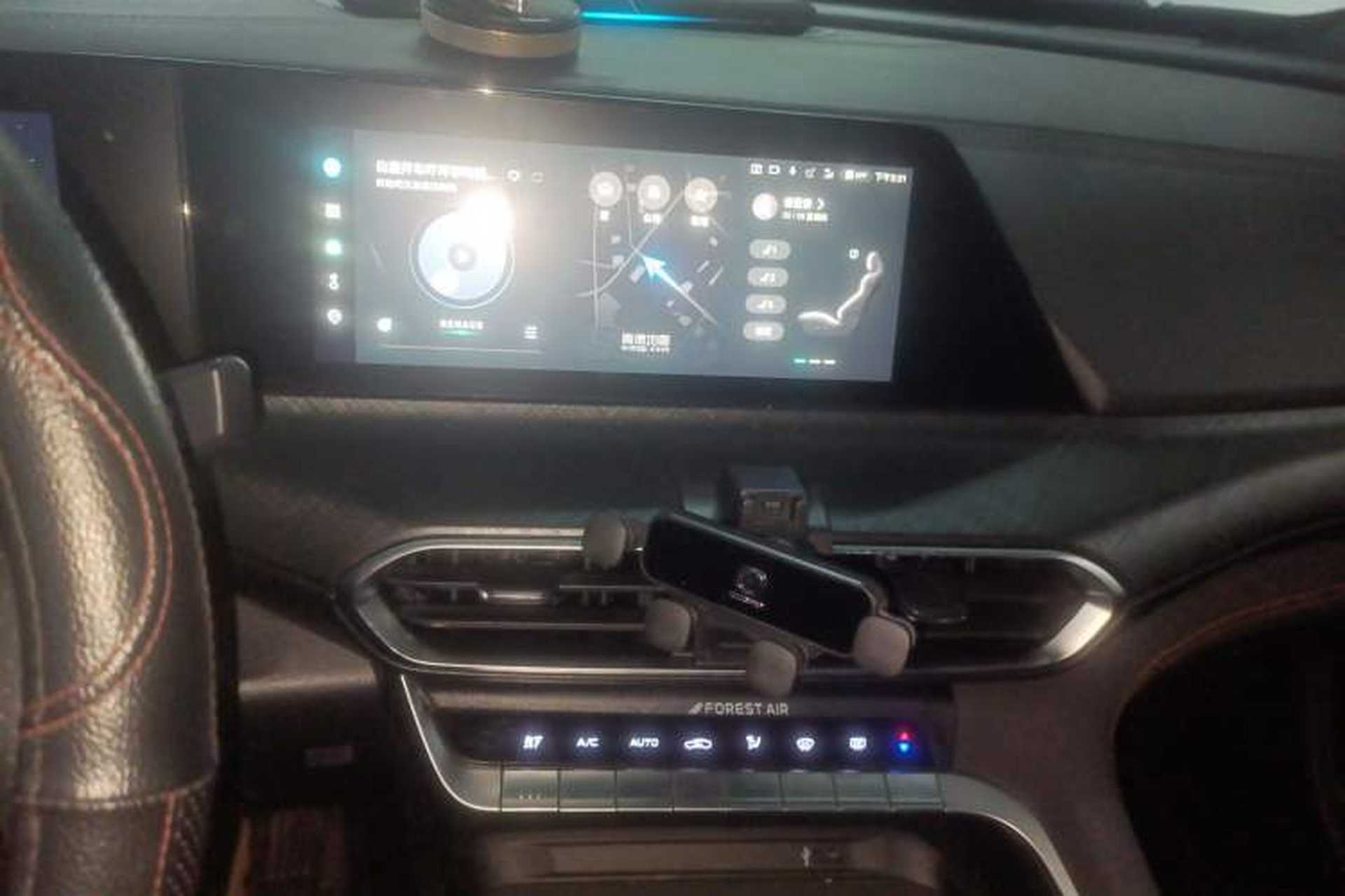 Used CHANGAN UNI-T 2022 1.5T Prestige Version Audio And AC Panel