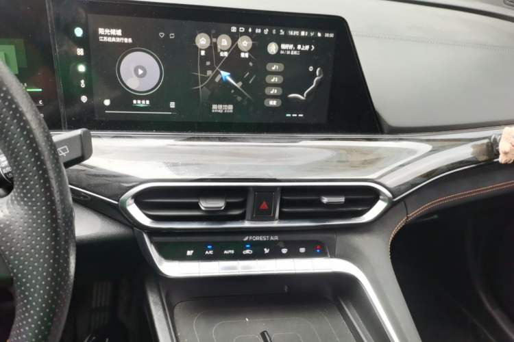Used CHANGAN UNI-T 2022 1.5T Flagship Edition Audio And AC Panel