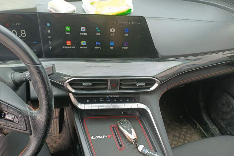 Used CHANGAN UNI-T 2022 1.5T Flagship Edition Audio And AC Panel