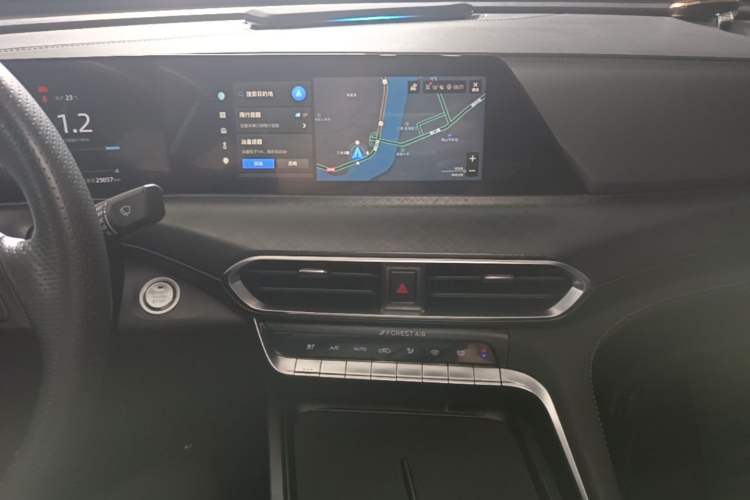 Used CHANGAN UNI-T 2022 1.5T Prestige Version Audio And AC Panel