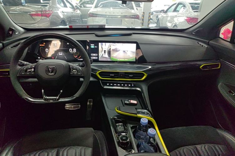 Used CHANGAN UNI-T 2022 1.5T Sport Edition Flagship Version Center Console