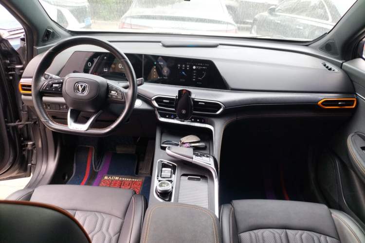Used CHANGAN UNI-T 2022 1.5T Prestige Version Center Console