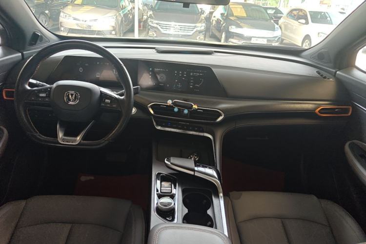 Used CHANGAN UNI-T 2022 1.5T Prestige Version Center Console