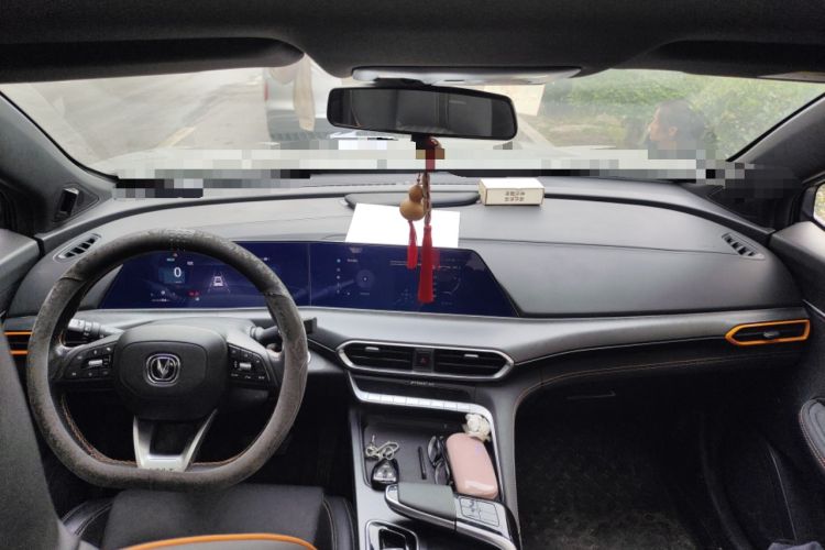 Used CHANGAN UNI-T 2022 1.5T Prestige Version Center Console