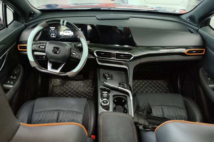 Used CHANGAN UNI-T 2022 1.5T Sport Edition Flagship Version Center Console