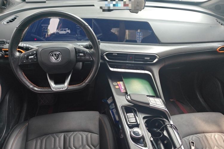 Used CHANGAN UNI-T 2022 1.5T Prestige Version Center Console