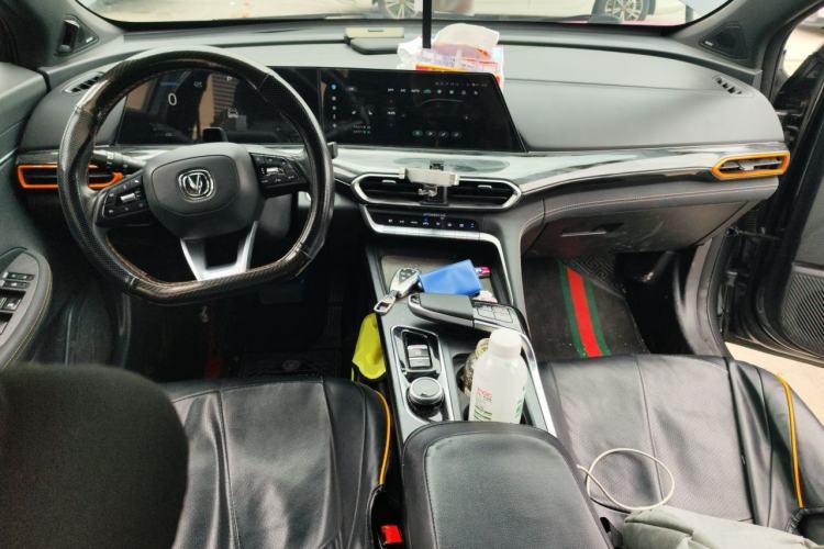 Used CHANGAN UNI-T 2022 1.5T Sport Edition Flagship Version Center Console