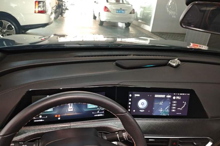 Used CHANGAN UNI-T 2022 1.5T Prestige Version Center Console