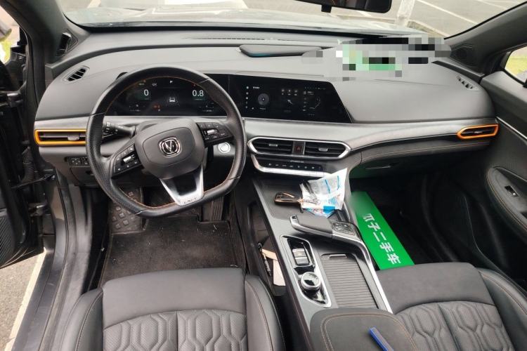 Used CHANGAN UNI-T 2022 1.5T Prestige Version Center Console