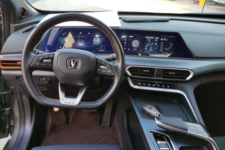 Used CHANGAN UNI-T 2022 1.5T Prestige Version Center Console