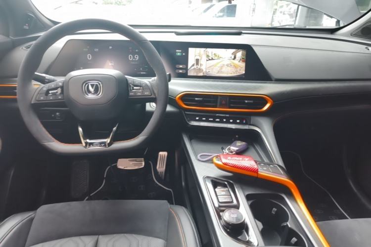Used CHANGAN UNI-T 2022 1.5T Sport Edition Premium Version Center Console