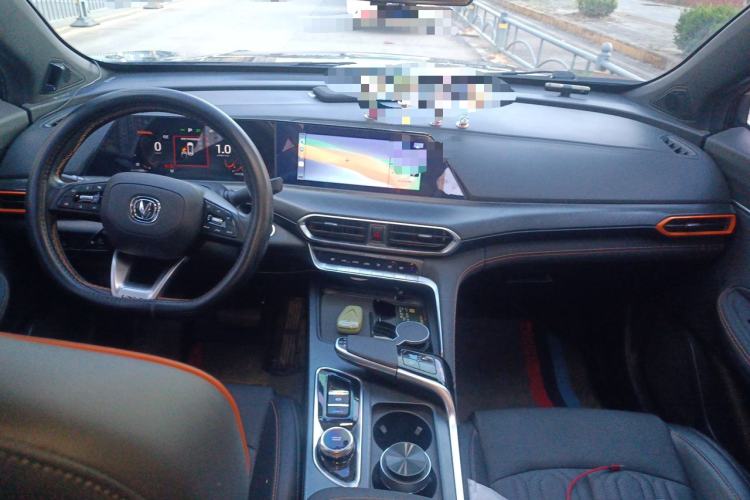 Used CHANGAN UNI-T 2022 1.5T Prestige Version Center Console
