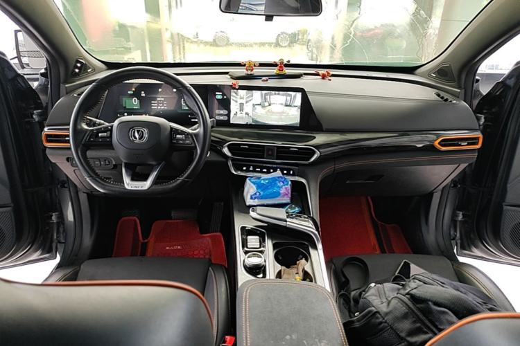 Used CHANGAN UNI-T 2022 2.0T Flagship Edition Center Console