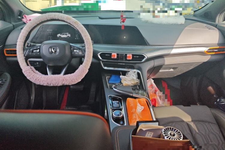 Used CHANGAN UNI-T 2022 1.5T Sport Edition Premium Version Center Console