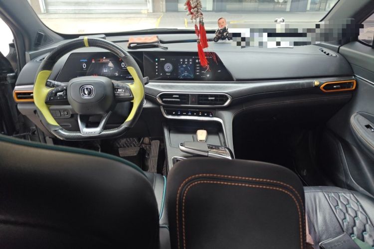 Used CHANGAN UNI-T 2022 1.5T Prestige Version Center Console