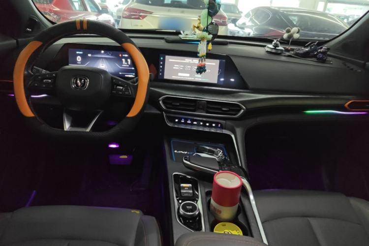 Used CHANGAN UNI-T 2022 1.5T Prestige Version Center Console