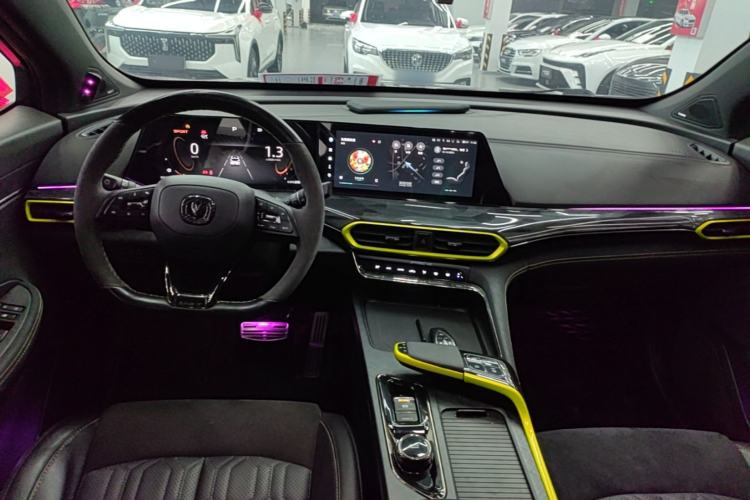 Used CHANGAN UNI-T 2022 1.5T Sport Edition Flagship Version Center Console
