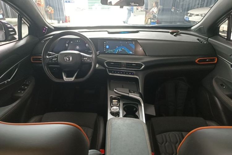 Used CHANGAN UNI-T 2022 1.5T Prestige Version Center Console