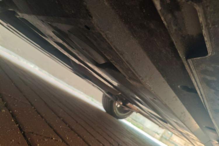 Used CHANGAN UNI-T 2022 1.5T Prestige Version Chassis Front Left