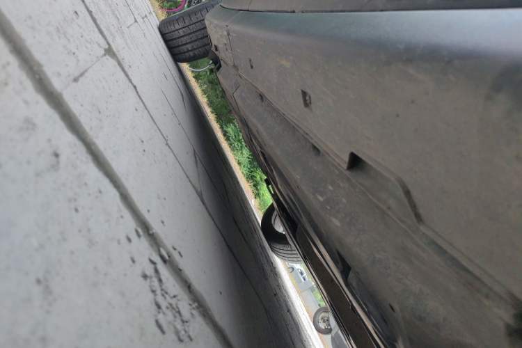 Used CHANGAN UNI-T 2022 2.0T Flagship Edition Chassis Front Right