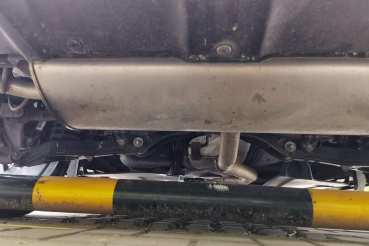 Used CHANGAN UNI-T 2022 1.5T Sport Edition Premium Version Chassis Rear