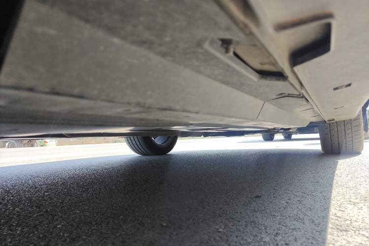 Used CHANGAN UNI-T 2022 2.0T Prestige Version Chassis Rear Right
