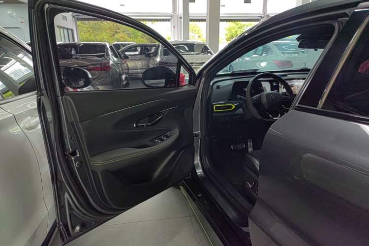 Used CHANGAN UNI-T 2022 1.5T Sport Edition Flagship Version Driver Seat