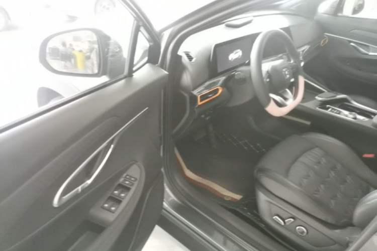 Used CHANGAN UNI-T 2022 1.5T Flagship Edition Driver Seat