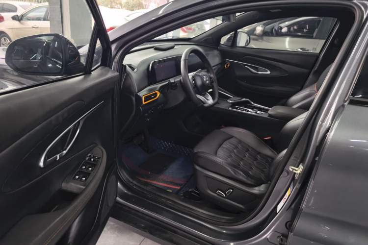 Used CHANGAN UNI-T 2022 1.5T Prestige Version Driver Seat