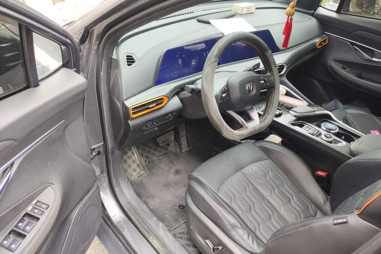 Used CHANGAN UNI-T 2022 1.5T Prestige Version Driver Seat
