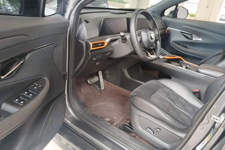 Used CHANGAN UNI-T 2022 2.0T Sport Edition Premium Version Driver Seat
