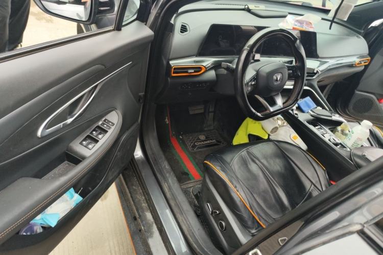 Used CHANGAN UNI-T 2022 1.5T Sport Edition Flagship Version Driver Seat