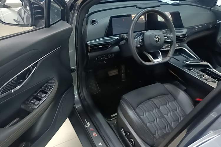 Used CHANGAN UNI-T 2022 1.5T Flagship Edition Driver Seat