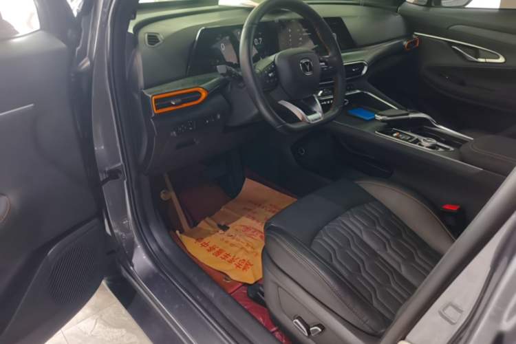 Used CHANGAN UNI-T 2022 1.5T Prestige Version Driver Seat