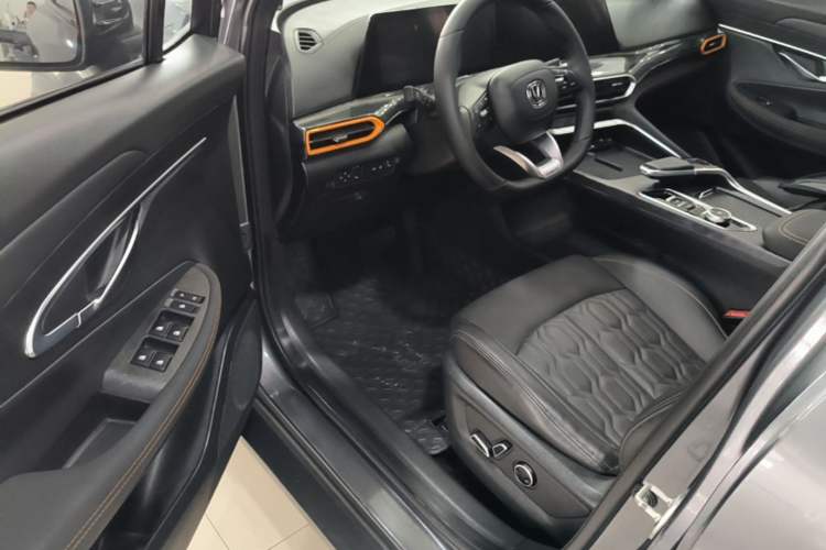Used CHANGAN UNI-T 2022 2.0T Flagship Edition Driver Seat