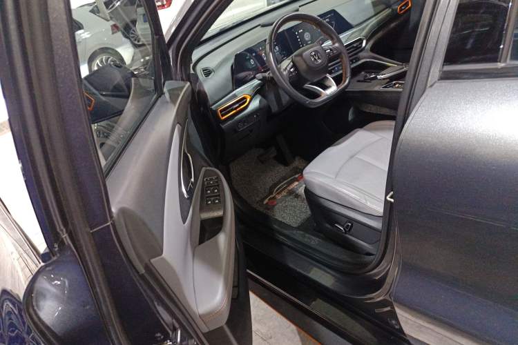 Used CHANGAN UNI-T 2022 1.5T Prestige Version Driver Seat